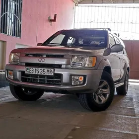 Nissan Pathfinder 2001