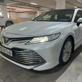 Toyota Camry 2018