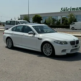 BMW F10 M5 2011