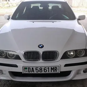 BMW E39 2000