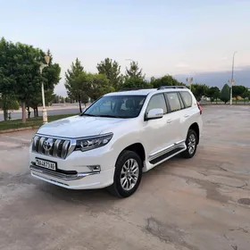 Toyota Land Cruiser Prado 2023