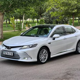 Toyota Camry 2023