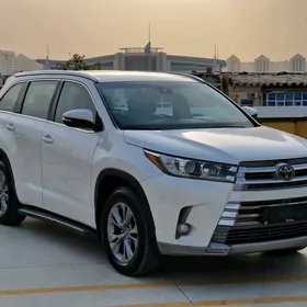 Toyota Highlander 2018