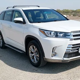 Toyota Highlander 2019