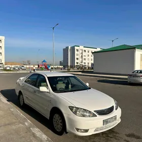 Toyota Camry 2004