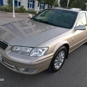 Toyota Camry 2001