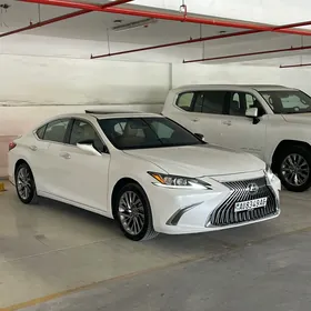 Lexus ES 350 2019