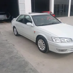 Toyota Camry 2001