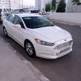 Ford Fusion 2014