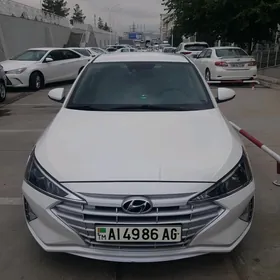 Hyundai Elantra 2020