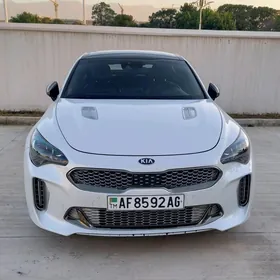 Kia Stinger 2017