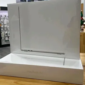 MacBook Air 15" (M3/16/512GB)