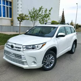 Toyota Highlander 2018