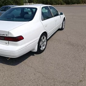 Toyota Camry 1999