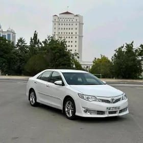 Toyota Camry 2013