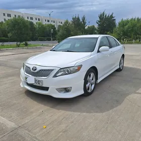 Toyota Camry 2011