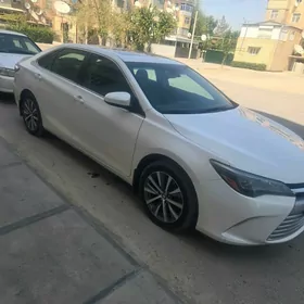 Toyota Camry 2016