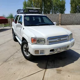 Nissan Pathfinder 1999