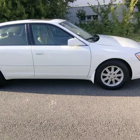 Toyota Avalon 2000