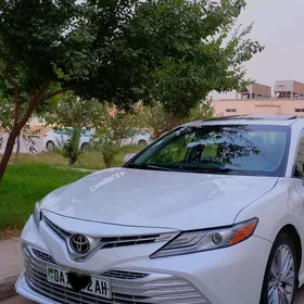 Toyota Camry 2018