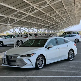 Toyota Avalon 2019