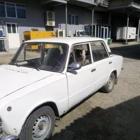 Lada 2104 1983