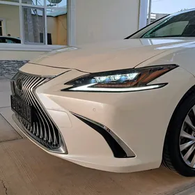 Lexus ES 350 2019