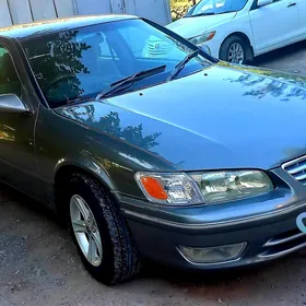 Toyota Camry 2000