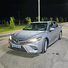 Toyota Camry 2018