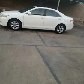 Toyota Camry 2011