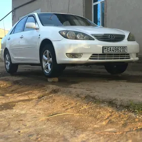 Toyota Camry 2004