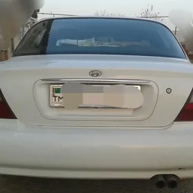 Hyundai Sonata 1998