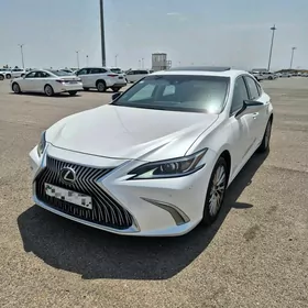 Lexus ES 350 2021