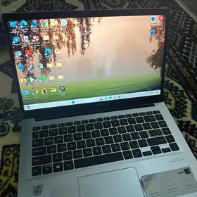 ASUS VivoBook