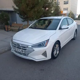 Hyundai Elantra 2020