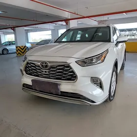 Toyota Highlander 2020