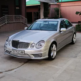 Mercedes-Benz E350 2003