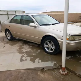 Toyota Camry 1997