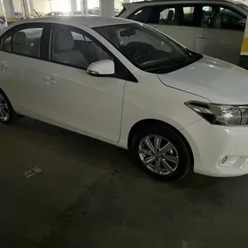 Toyota Yaris 2014