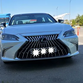 Lexus ES 350 2022