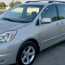 Toyota Sienna 2005