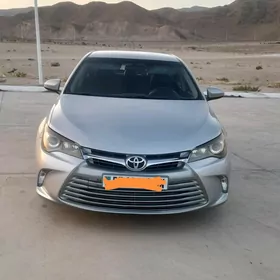 Toyota Camry 2016