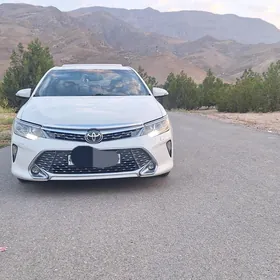 Toyota Camry 2014