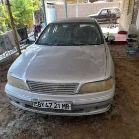 Nissan Cefiro 1995