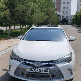 Toyota Camry 2016