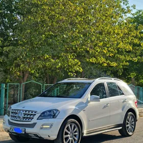 Mercedes-Benz ML350 2011