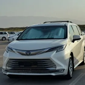 Toyota Sienna 2021