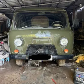 UAZ 452 2000