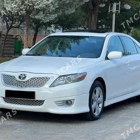 Toyota Camry 2011