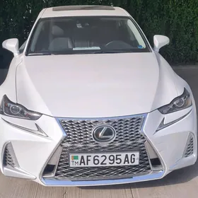 Lexus IS 300 2018